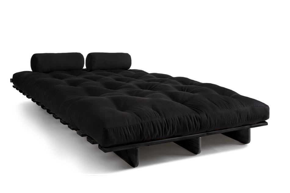 Rozkládací pohovka 140x200 - Slim Comfort Black - Pascall Futon Černá barva